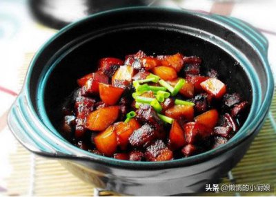 ​家庭版五花肉炖土豆（在家这样做土豆炖五花肉）