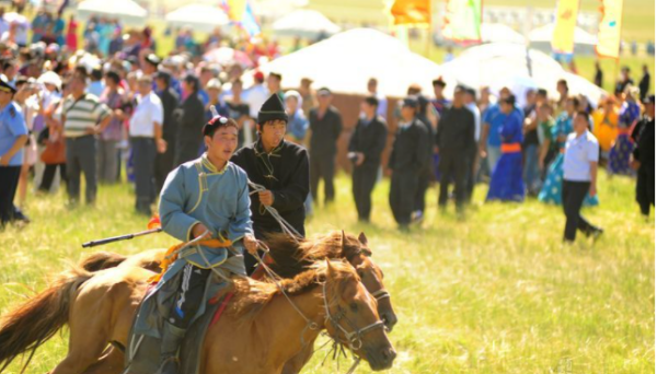 那达慕大会是哪个民族的节日,那达慕大会是哪个民族的节日图2