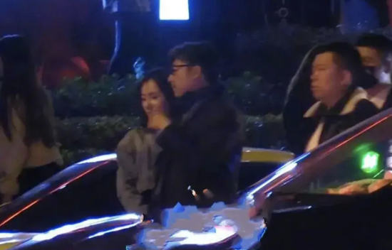 王岳伦：受不了李湘的满脸嫌弃，三度夜会美女，离婚后就当亲人