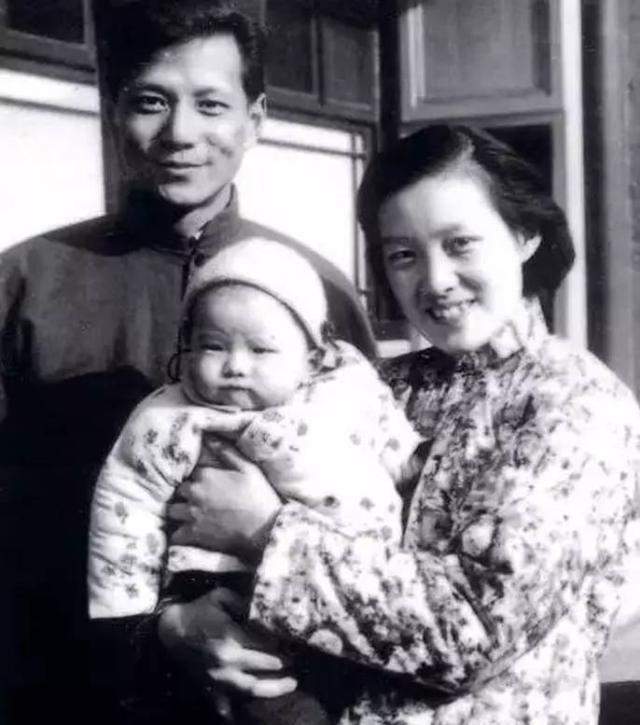 洪晃是谁(名门痞女洪晃：28岁嫁陈凯歌，经历3段婚姻，今61岁成俩娃的妈)