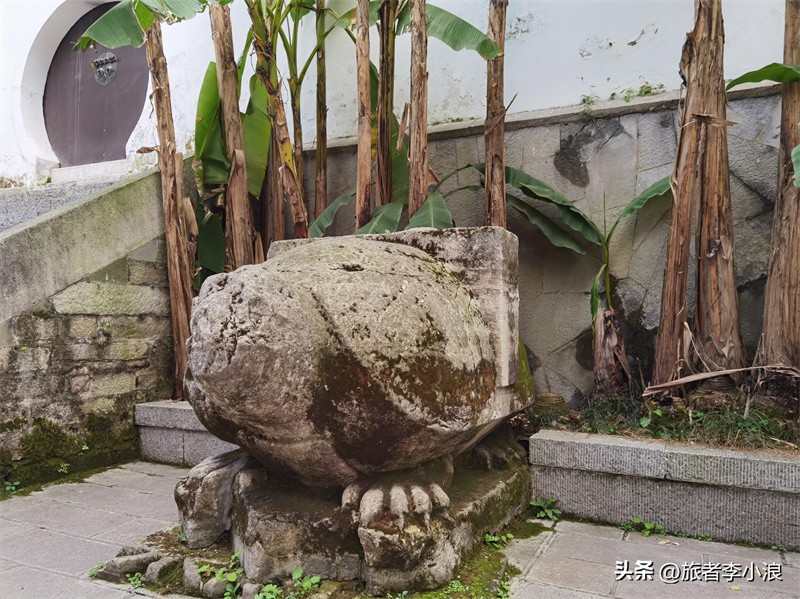 贵阳甲秀楼简介(贵阳甲秀楼游玩攻略)