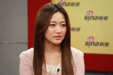 她是潘长江女儿，不仅出身好，现在还嫁个亿万富豪