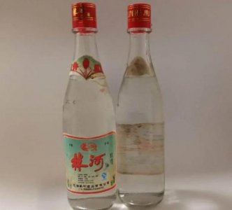 ​卧龙玉液酒价格表50度(卧龙玉液酒价格表50度磨砂瓶)