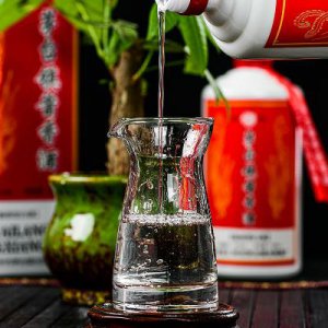 ​景阳冈透瓶酒52度价格(景阳冈酒52度多少钱一瓶)