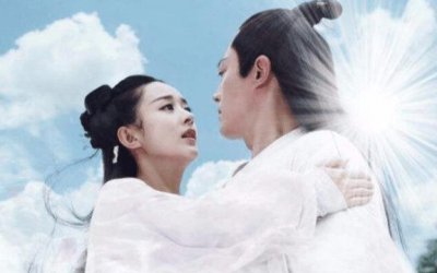 ​还记得《花千骨》中的“霓漫天”吗？曾经嫌她丑，如今美到不敢认